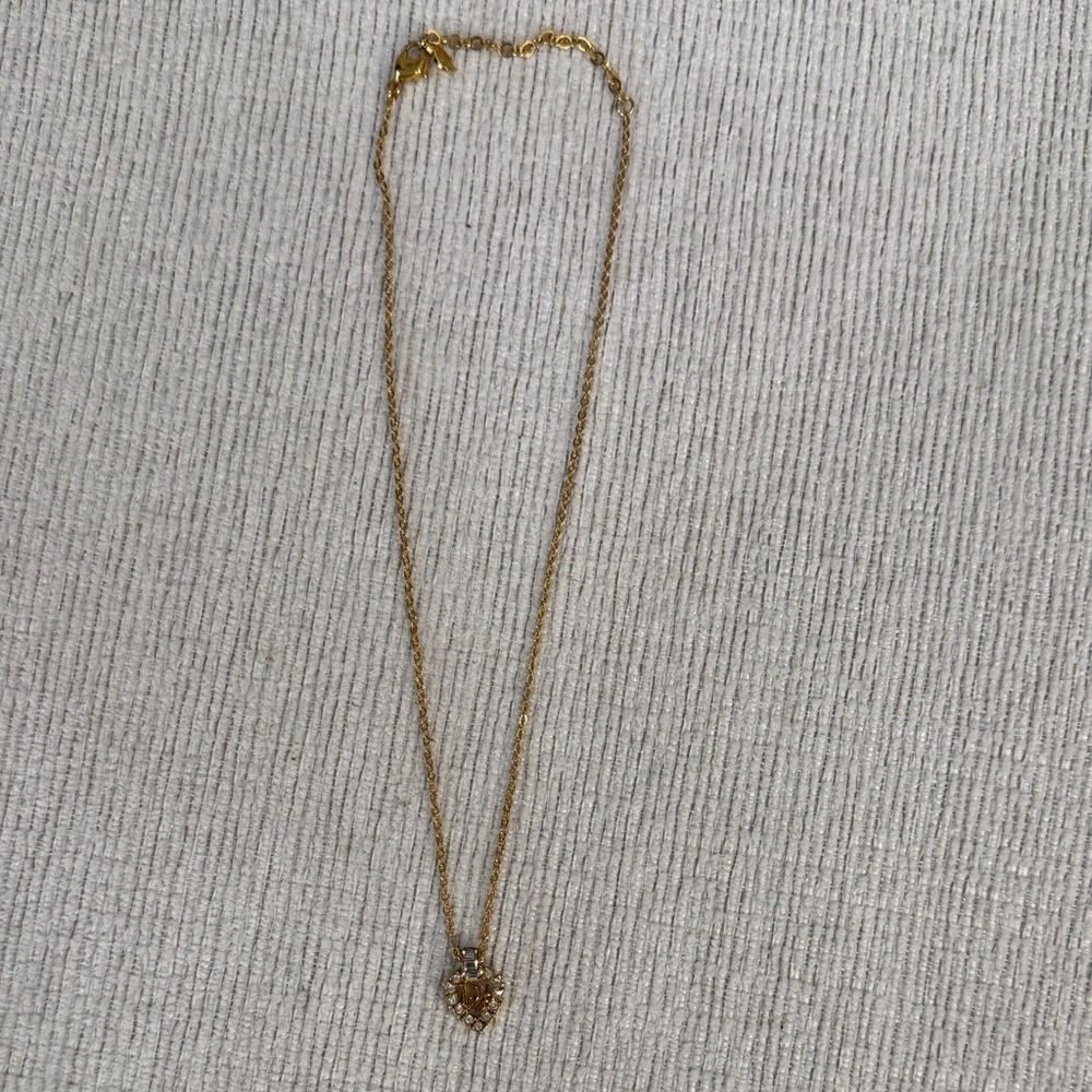DIOR Gold Heart Pendant Necklace excellent condition - Picture 4 of 4